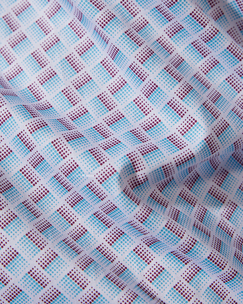 608