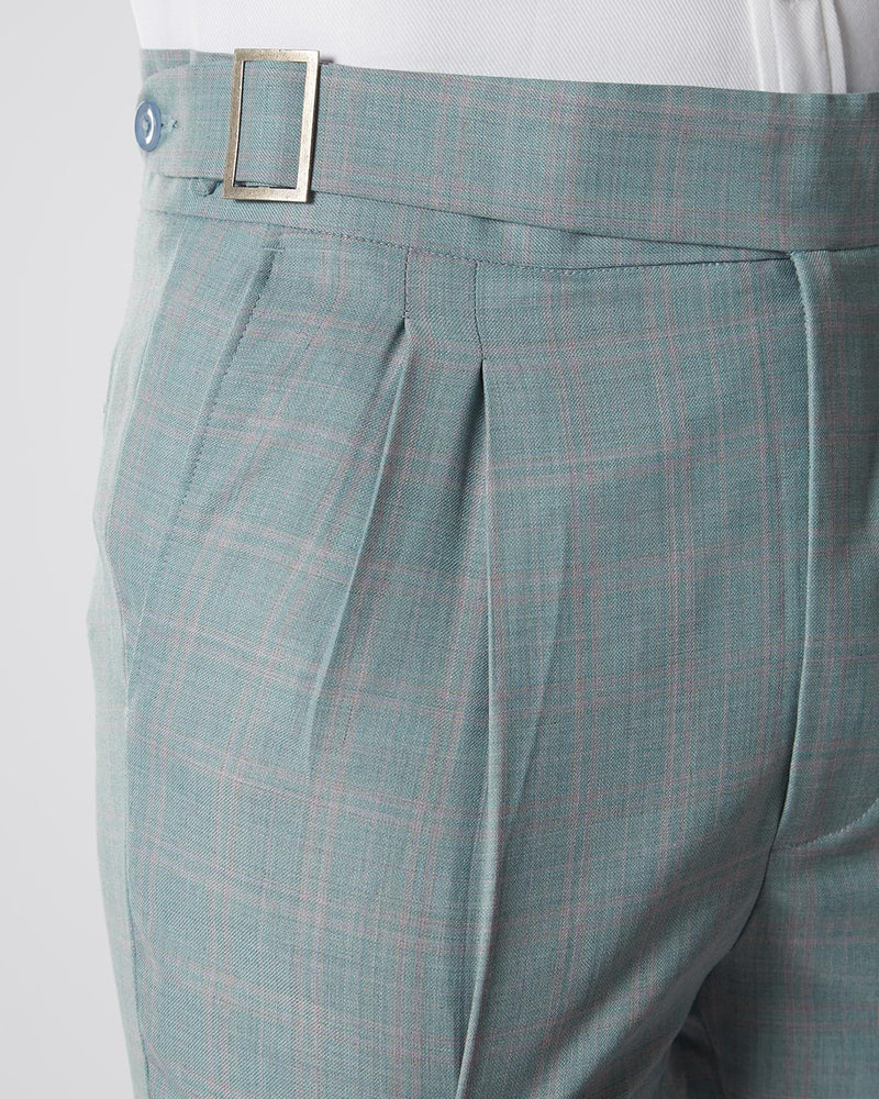5051
