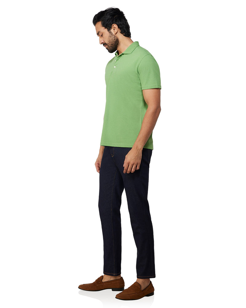 7687