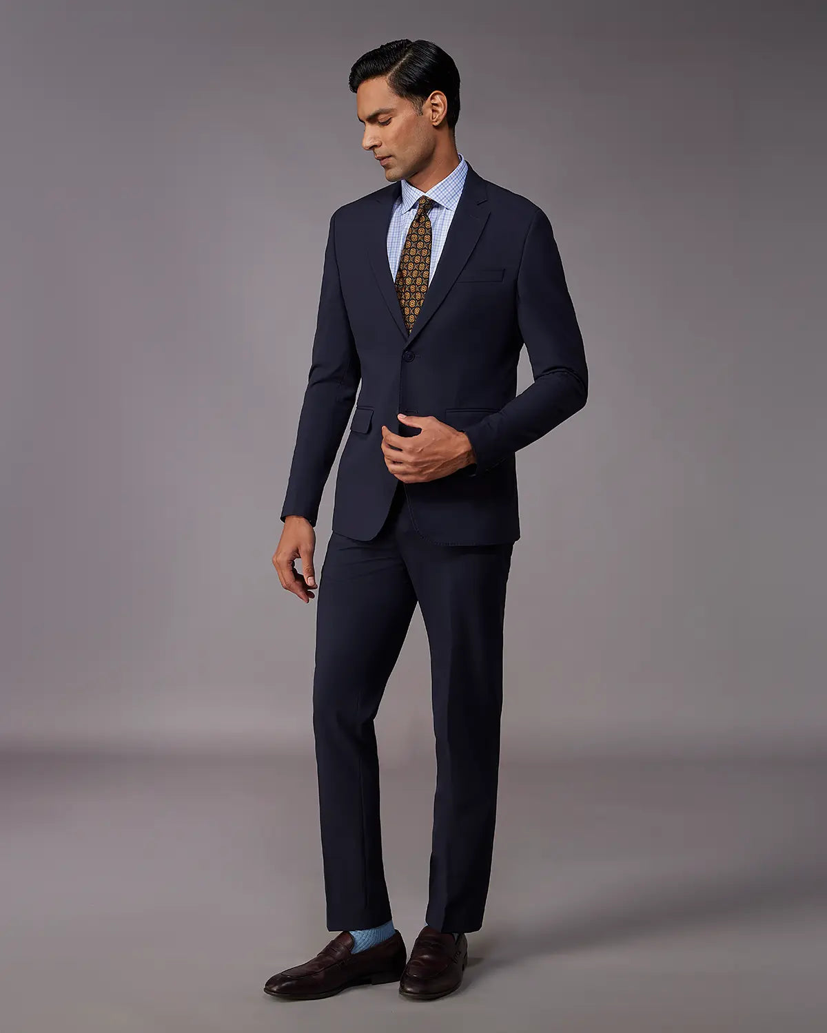 The Flux 4-Way Stretch Suit - Navy