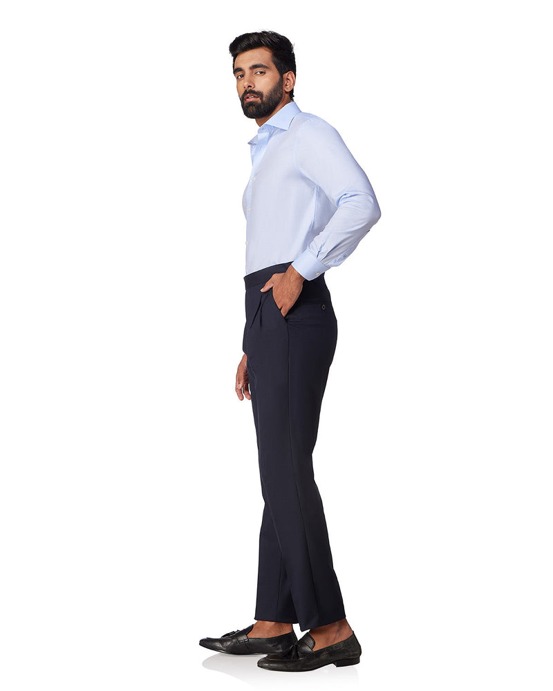 4892