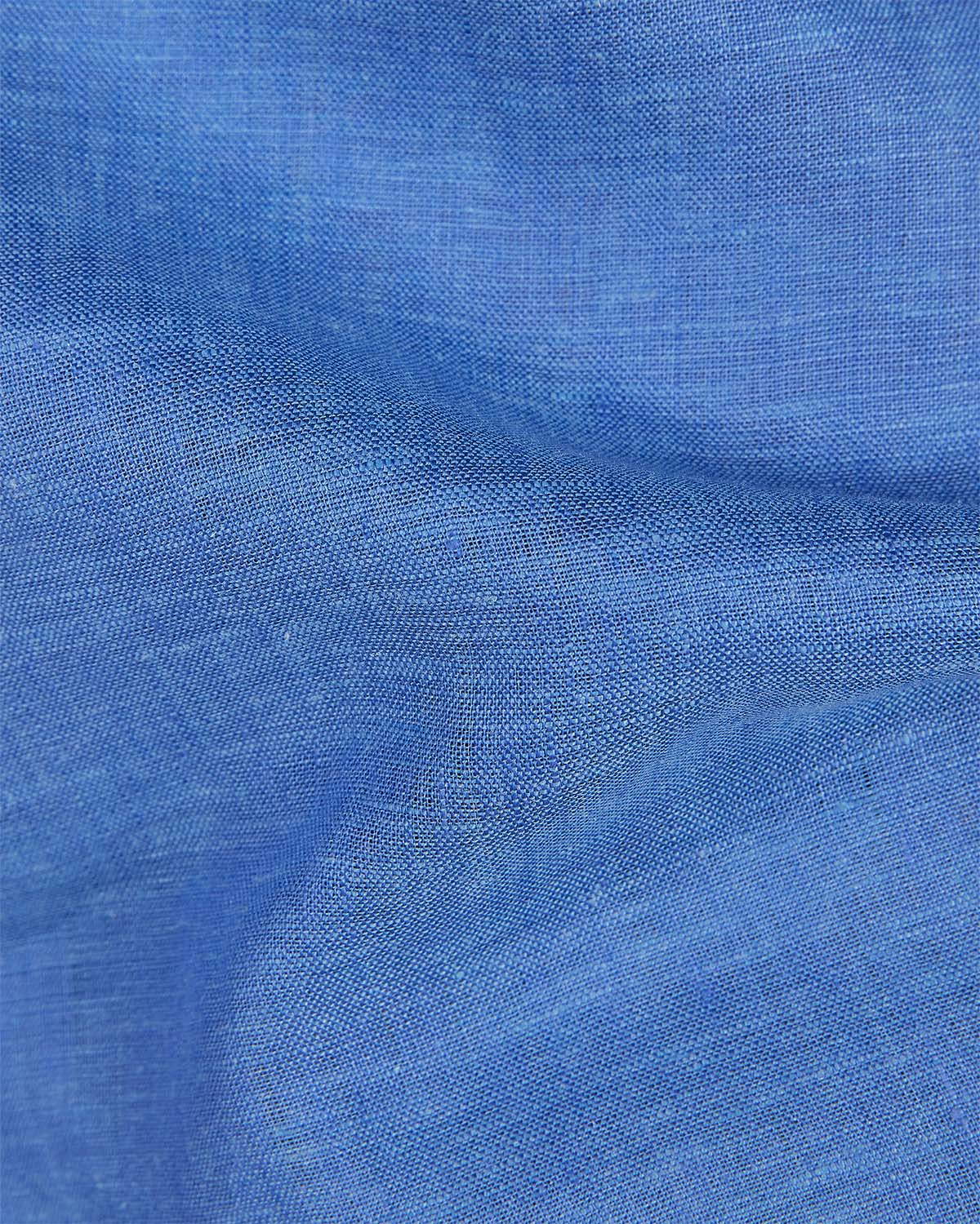 7672